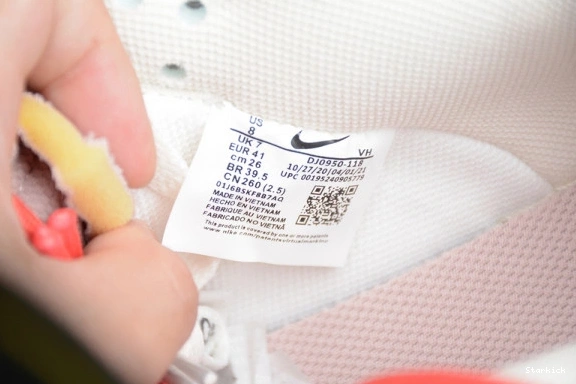 33 Lot O-W Nike DJ0950-118 Low Dunk 0809